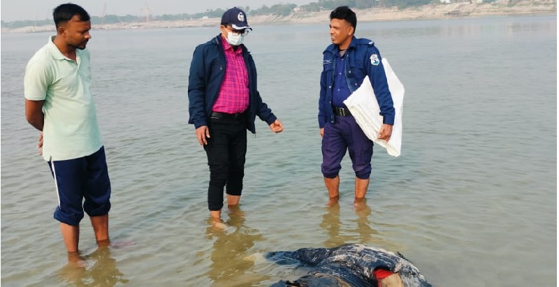 চাঁপাইনবাবগঞ্জে বাড়ি থেকে ডেকে নিয়ে নিখোঁজের ১৭ দিন পর গরু ব্যবসাসীয় অর্ধগলিত মরদেহ উদ্ধার